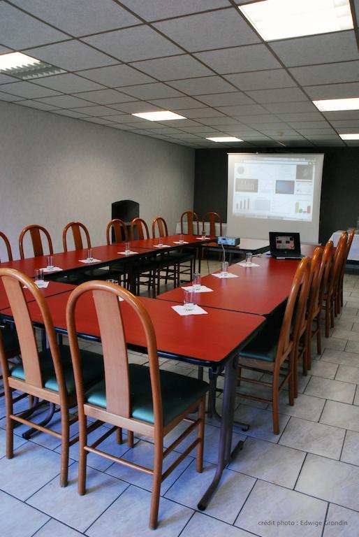 Hotel Les Hirondelles Orcines Zewnętrze zdjęcie
