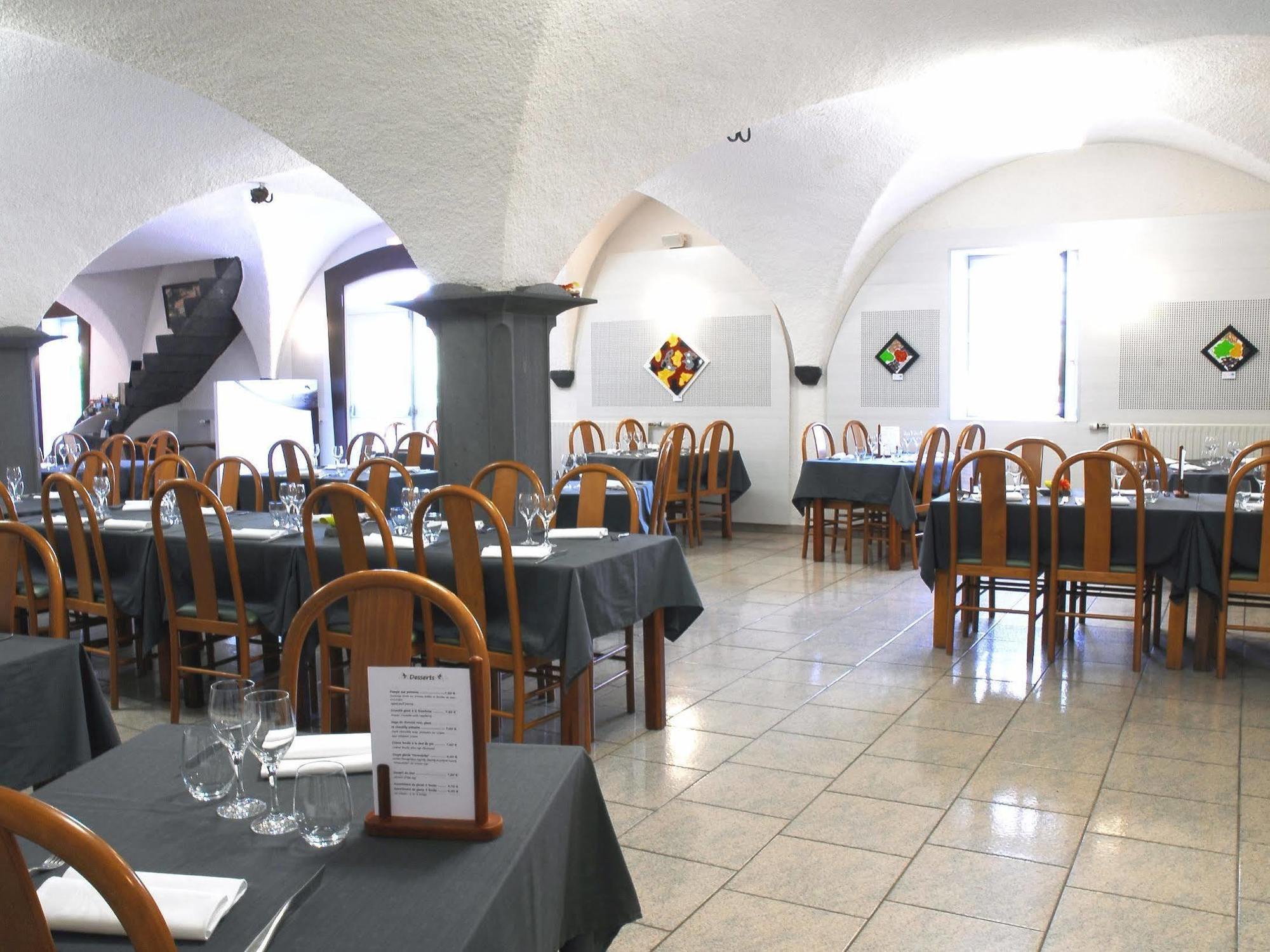 Hotel Les Hirondelles Orcines Zewnętrze zdjęcie