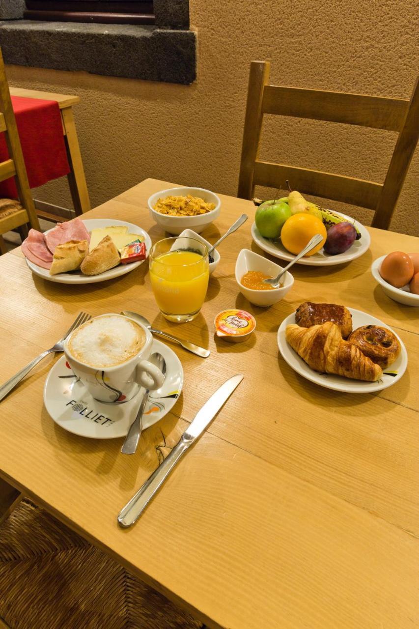 Hotel Les Hirondelles Orcines Zewnętrze zdjęcie